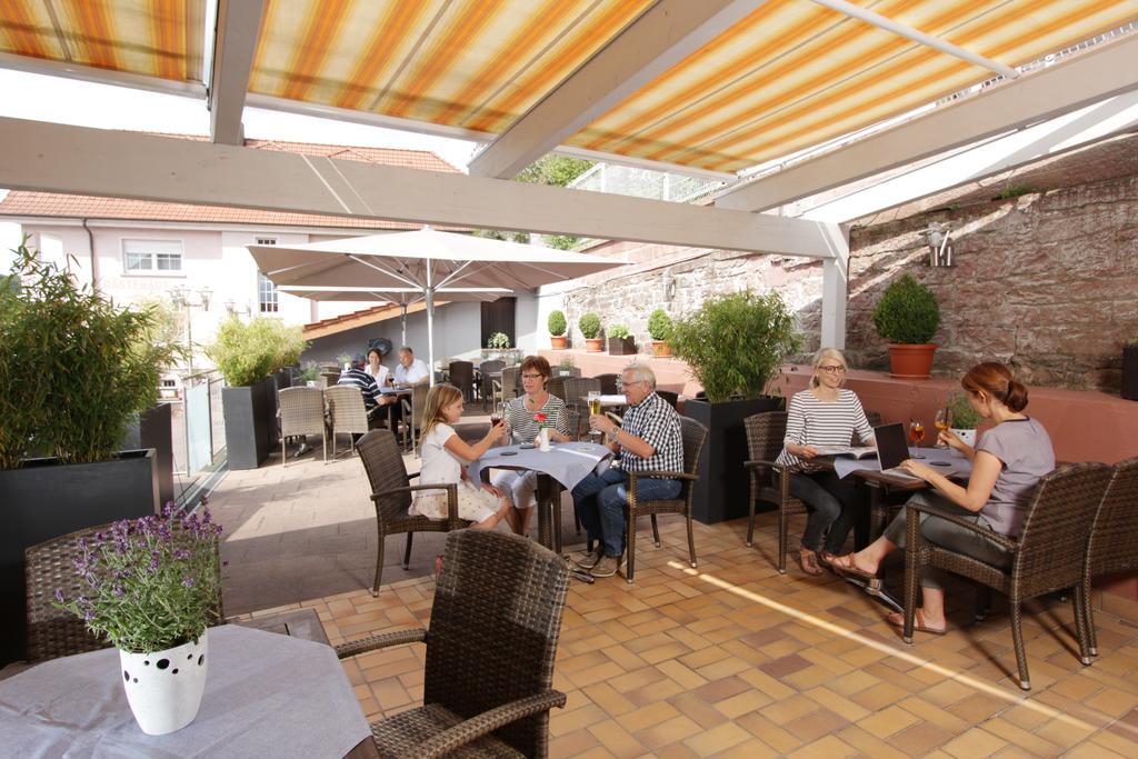 Hotel Restaurant Reichsadler بوتشين المظهر الخارجي الصورة